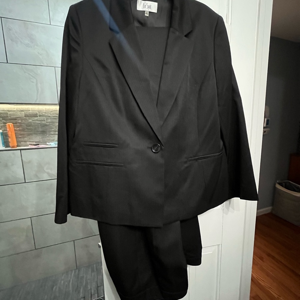 Le Suit Black Blazer and Pant Set